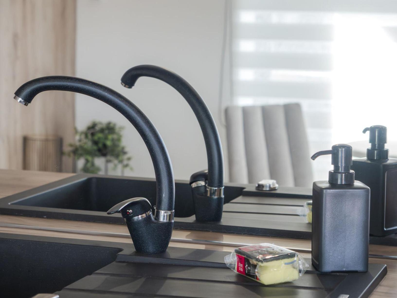 Apartament Gavas Jacuzzi Relax Zen Kluż-Napoka Zewnętrze zdjęcie